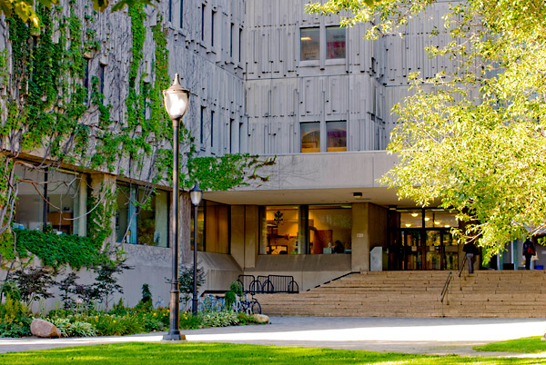 Master Biochemistry Online: Top Courses for 2023